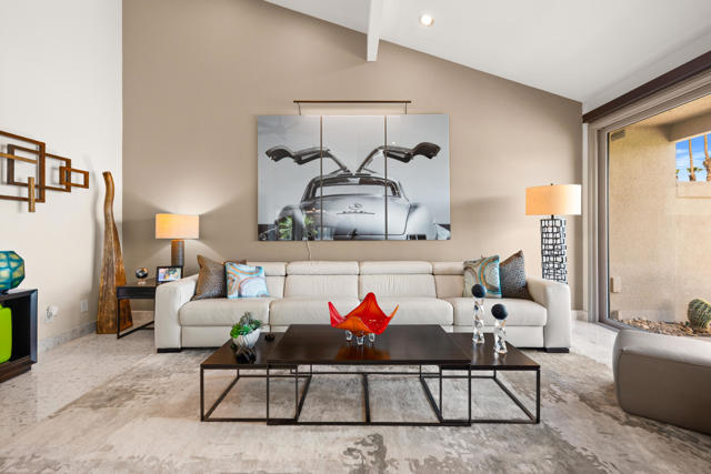 76064 Honeysuckle Drive, Palm Desert, CA 92211
