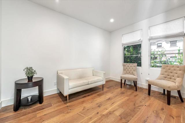 2101 Valparaiso Avenue, Menlo Park CA: https://media.crmls.org/mediaz/6acd80ef-0922-4823-a760-3b225c9fca56.jpg