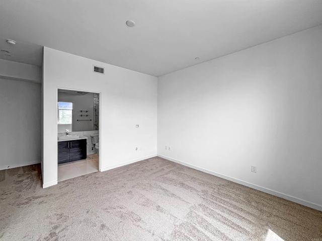 3047 North Park Way, San Diego CA: https://media.crmls.org/mediaz/6acdfb22-500d-45c5-9a24-f216f32df654.jpg