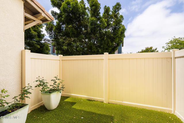 3104 Lisbon Lane, Oxnard CA: https://media.crmls.org/mediaz/6ace63c3-b448-4588-95f9-59c00c6be47e.jpg