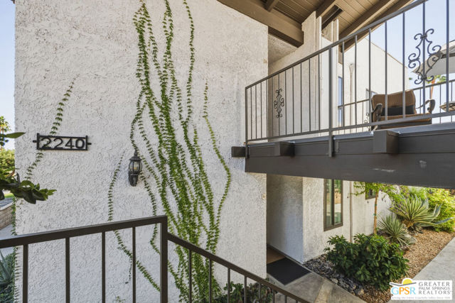 2240 S Palm Canyon Drive #24, Palm Springs, CA 92264