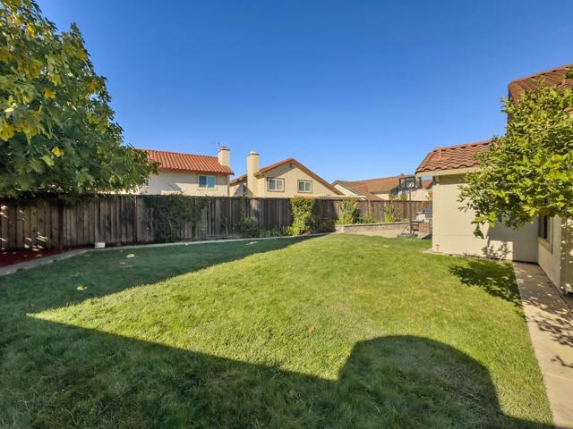 785 Aaron Park Drive, Milpitas CA: https://media.crmls.org/mediaz/6acfbd86-bbec-4a99-a07a-78629cda0c37.jpg