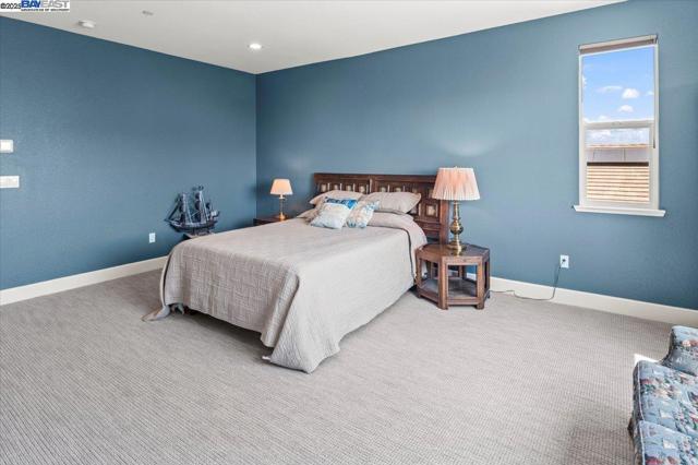 6822 Spanner Ct, Tracy CA: https://media.crmls.org/mediaz/6ad00b3a-8e5a-42a7-b827-5c05650ed7c8.jpg