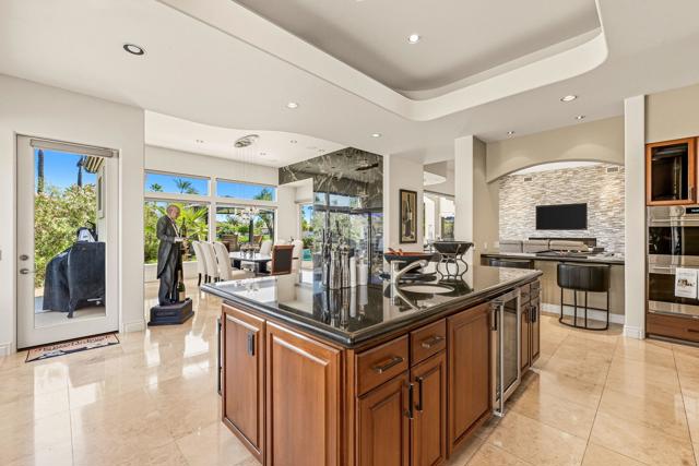 334 Crest Lake Drive, Palm Desert, CA 92211