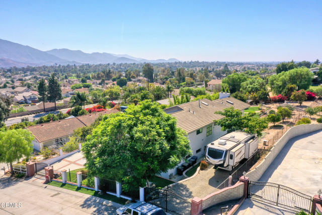 2207 Terra Bella Lane, Camarillo CA: https://media.crmls.org/mediaz/6ad186ea-f483-49fa-8455-6f49e1232f01.jpg