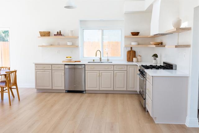 14879 Heather Glen Way, San Diego CA: https://media.crmls.org/mediaz/6ad3c409-d6f1-43bd-8650-aff440926ea7.jpg