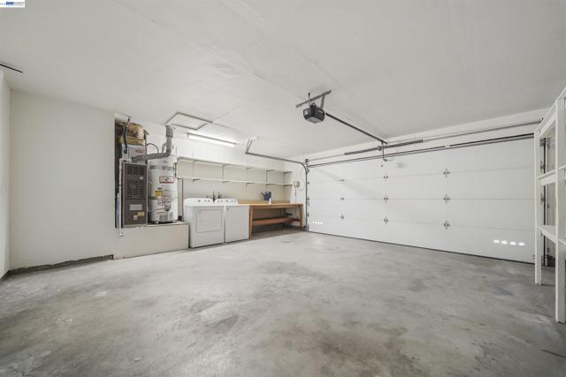 Image 40 of 53 For 4138 Bishop Pine Way