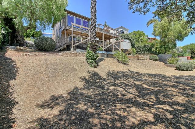 2108 Sunset Drive, Ventura CA: https://media.crmls.org/mediaz/6ad48ca8-24b9-4557-bc37-eb5fe3d577d7.jpg
