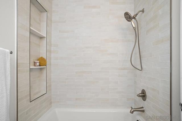 Image 27 of 39 For 5852 Dirac Street