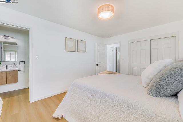 Image 37 of 58 For 1848 Trym St