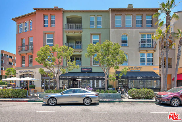 13020 Pacific, Playa Vista CA: https://media.crmls.org/mediaz/6ad5cd52-33df-410a-94b9-75a9ea5c5f0a.jpg