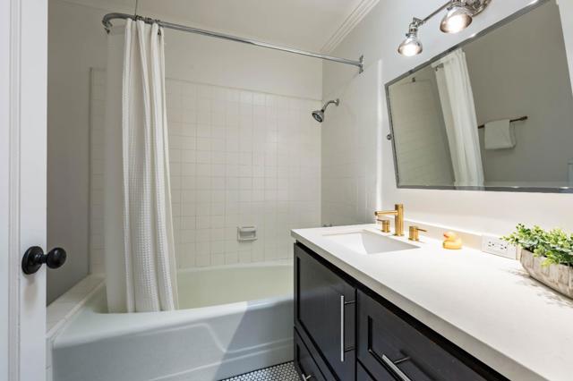 448 Felton Drive, Menlo Park CA: https://media.crmls.org/mediaz/6ad66d96-27e7-4958-9677-284148f29fde.jpg