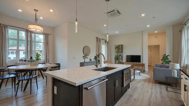 3128 Canon St, San Diego CA: https://media.crmls.org/mediaz/6ad6c244-7500-4585-a6dd-ef14fe4975d1.jpg