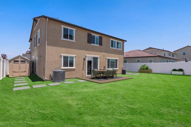8553 Dartmouth St, Santee CA: https://media.crmls.org/mediaz/6ad6c392-35a0-444d-9108-50c48f0f7305.jpg