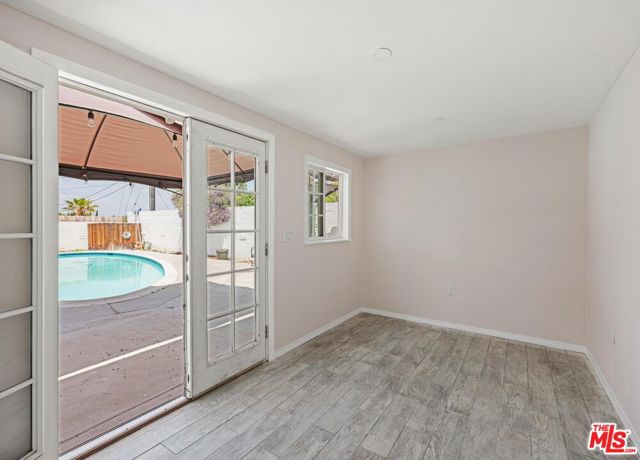 18717 Kimbrough Street, Canyon Country CA: https://media.crmls.org/mediaz/6ad72458-8e1d-4e08-980a-7a12dc446605.jpg