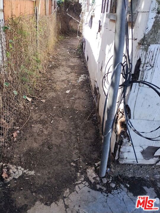 Outside walkway 2
