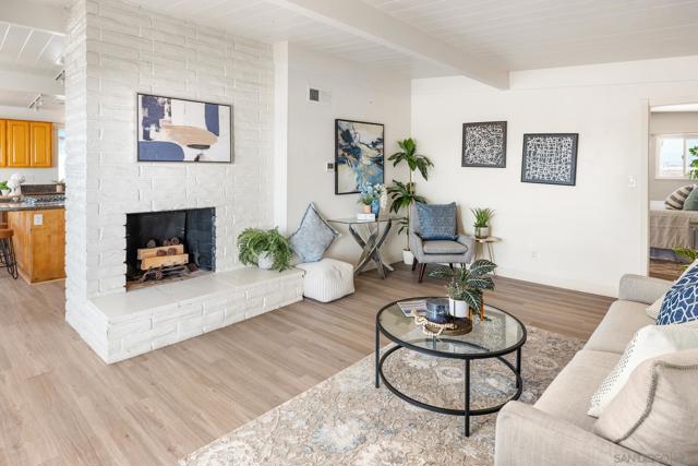 1680 Seacoast Drive, Imperial Beach CA: https://media.crmls.org/mediaz/6ad8f616-fd34-43e2-911a-3fc7e42e97f0.jpg