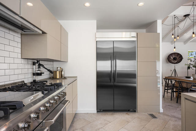 257 W El Camino Way, Palm Springs CA: https://media.crmls.org/mediaz/6ad90eeb-6a87-4009-8970-d7a8bfd40555.jpg