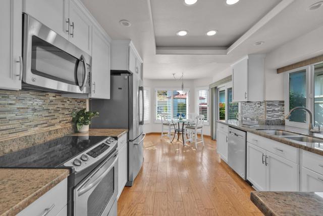 4676 Barcelona Way, Oceanside CA: https://media.crmls.org/mediaz/6ad91cdf-81a2-4bac-8318-e2aef9f2918b.jpg
