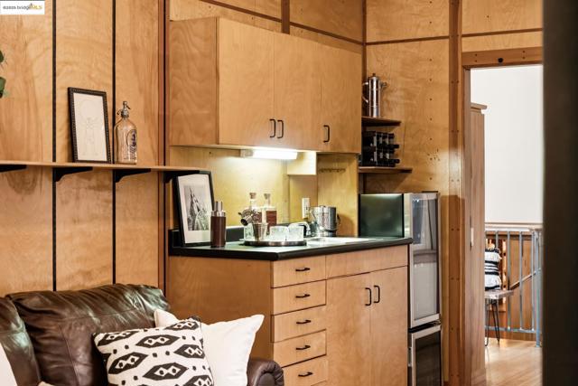 105 Vicente, Berkeley CA: https://media.crmls.org/mediaz/6ad96aef-4fef-4442-a0f8-e945a38ffff2.jpg