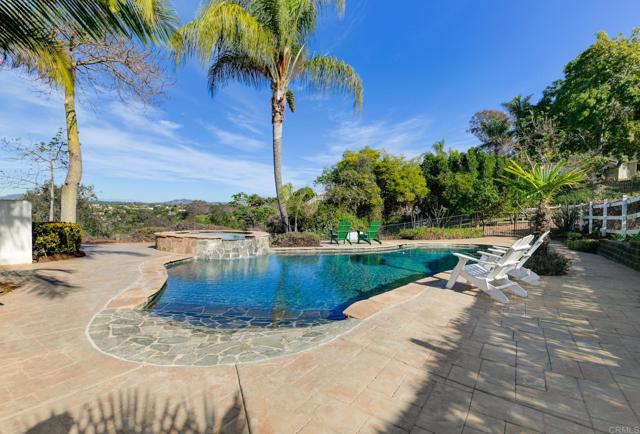 Detail Gallery Image 24 of 31 For 2449 Trails End, Fallbrook,  CA 92028 - 4 Beds | 3 Baths