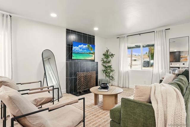 4817 Lyon St, San Diego CA: https://media.crmls.org/mediaz/6adaa68f-528b-452a-b8e8-18ac925660dd.jpg