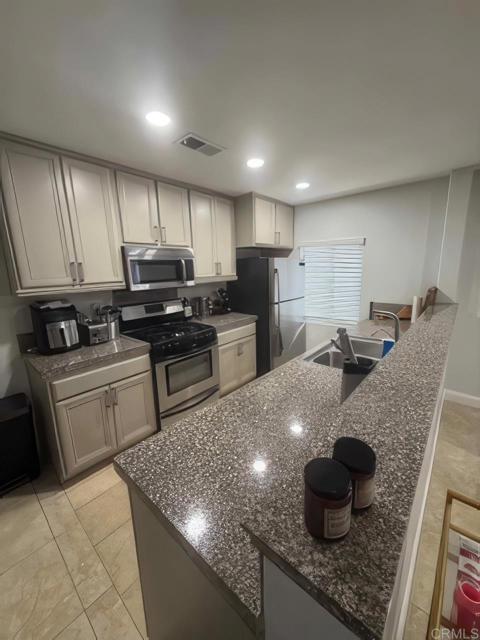 Image 44 of 49 For 3177 Linda Vista Drive