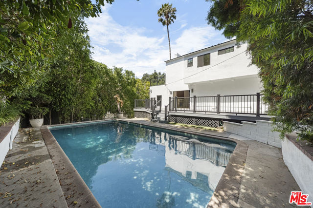 1722 N Vista Street, Los Angeles CA: https://media.crmls.org/mediaz/6adb61b3-abd8-482f-8d3c-734c2a65326b.jpg