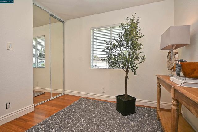 1250 Saint Louis Drive, Concord CA: https://media.crmls.org/mediaz/6adbb95f-bdcc-4031-8243-9f6b2bdcb7a8.jpg
