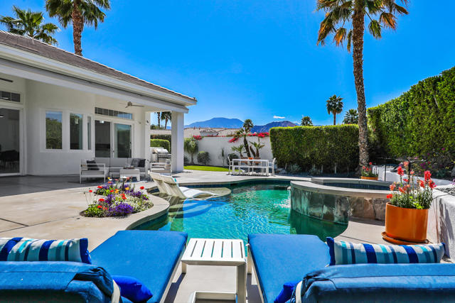 80360 Via Valerosa, La Quinta CA: https://media.crmls.org/mediaz/6adc52ed-9bf3-45ce-a484-cf9d48ae8cf2.jpg