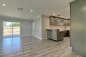 159 S Hayes Avenue, Oxnard CA: https://media.crmls.org/mediaz/6add1da2-c5b0-415f-92a6-bf2420d647fc.jpg