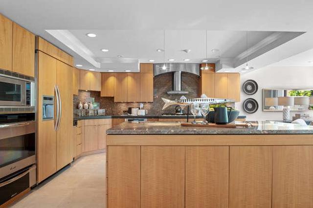 131 El Pinar, Los Gatos CA: https://media.crmls.org/mediaz/6addb857-dae5-4c70-bfa3-dfb5565c5b6b.jpg