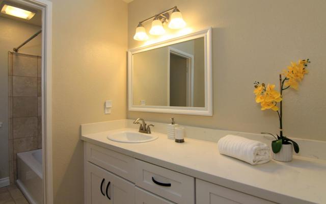 23416 Sunset Drive, Los Gatos CA: https://media.crmls.org/mediaz/6ade2f5f-9930-41d0-9060-dd203aa57a4d.jpg