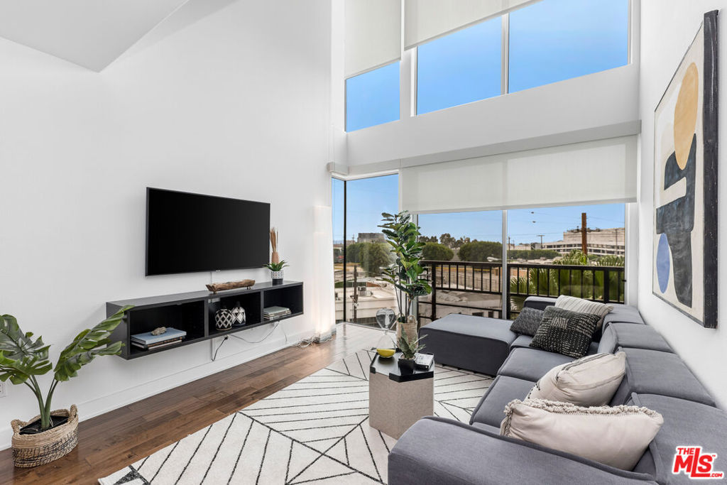 629 Traction Avenue 406, Los Angeles, CA 90013