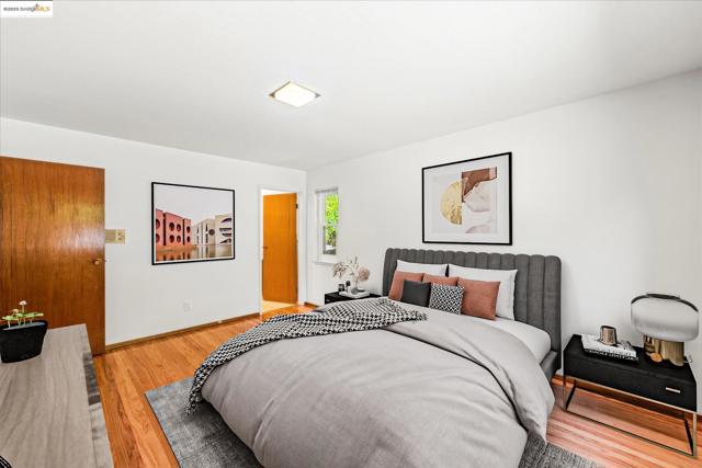 3312 Wisconsin St, Oakland CA: https://media.crmls.org/mediaz/6adf3006-0a32-443e-838f-6d143ec0e6a9.jpg