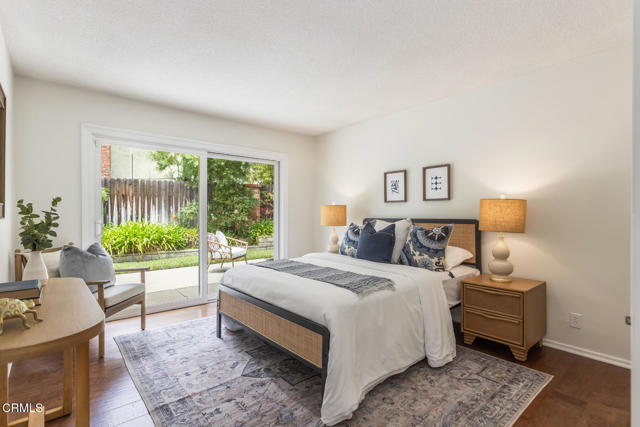 5766 Briartree Drive, La Canada Flintridge CA: https://media.crmls.org/mediaz/6adfee27-4650-46c1-845d-460a53601241.jpg