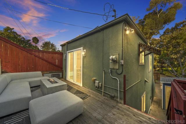 3132 31st St, San Diego CA: https://media.crmls.org/mediaz/6ae181b4-ef69-45e6-86a7-7b7284a74bb3.jpg