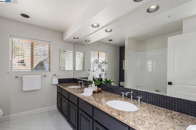 2405 Vintage Lane, Livermore CA: https://media.crmls.org/mediaz/6ae18341-732f-4dd5-8f90-3bdeb0561288.jpg