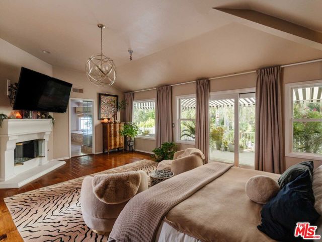 4146 Vicasa Drive, Calabasas, California 91302, 4 Bedrooms Bedrooms, ,4 BathroomsBathrooms,Single Family Residence,For Sale,Vicasa,24403049