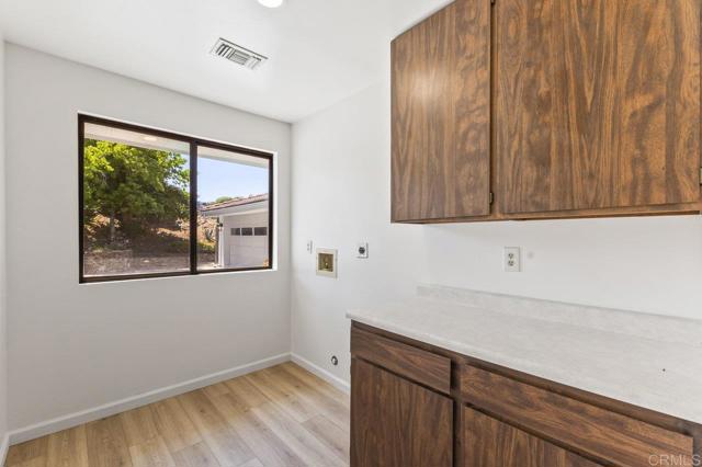 Detail Gallery Image 38 of 54 For 9613 Meadow Mesa Dr, Escondido,  CA 92026 - 4 Beds | 2/1 Baths