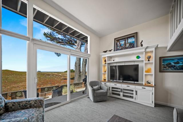 43 La Playa Street, Monterey CA: https://media.crmls.org/mediaz/6ae20f72-ab96-412d-a59d-b5f18c7188ca.jpg