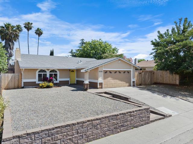 4165 Ernestine Way, North Highlands CA: https://media.crmls.org/mediaz/6ae2a649-c3d1-49a7-b94c-c6cc816fe1f0.jpg