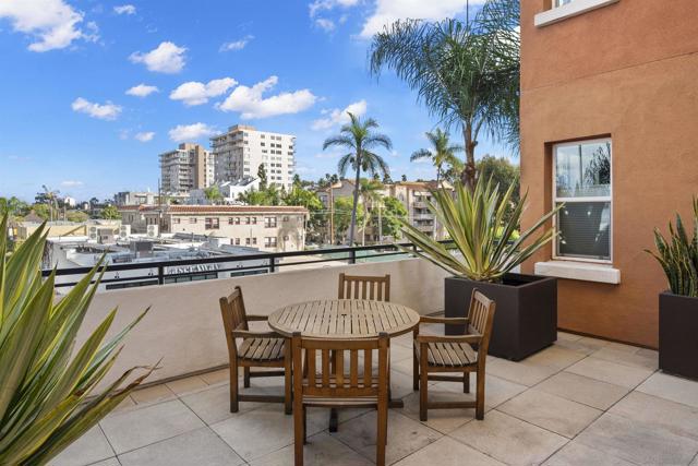 3650 5th Avenue, San Diego CA: https://media.crmls.org/mediaz/6ae33a81-b80f-4a84-927e-e8b80e6a1861.jpg