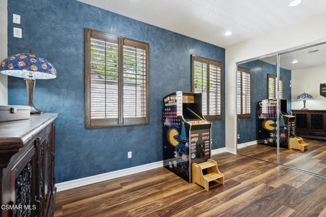 684 Noble Road, Simi Valley CA: https://media.crmls.org/mediaz/6ae59bd7-7d9e-485d-877b-9b3dc104b8a1.jpg