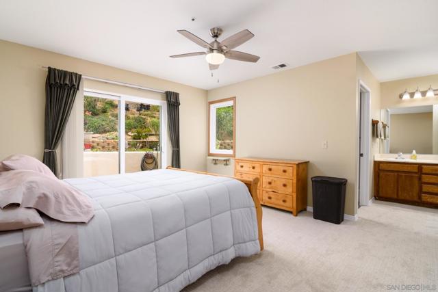 9919 Sorrel Ave, Lakeside CA: https://media.crmls.org/mediaz/6ae6950f-2a2e-4a01-bec6-208cc0276a69.jpg