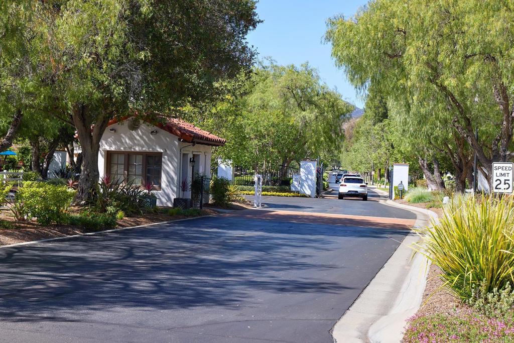 2436 Fallbrook Place - photo 7