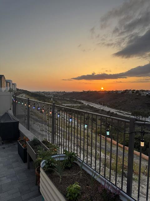 801 Mateo Street, Chula Vista CA: https://media.crmls.org/mediaz/6ae70594-7b29-4383-8a1a-b662d3291f15.jpg
