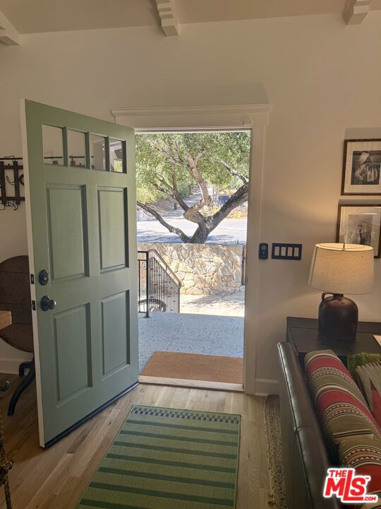 220 France Circle, Ojai CA: https://media.crmls.org/mediaz/6ae7181a-ccda-47c9-aa52-1d7ccc7ef10c.jpg