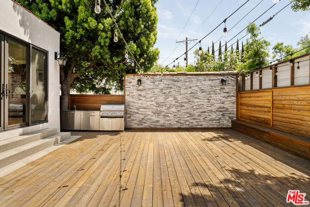 459 N Crescent Heights Boulevard, Los Angeles CA: https://media.crmls.org/mediaz/6ae7c69d-0aa1-4624-984e-f8cf94bc0097.jpg