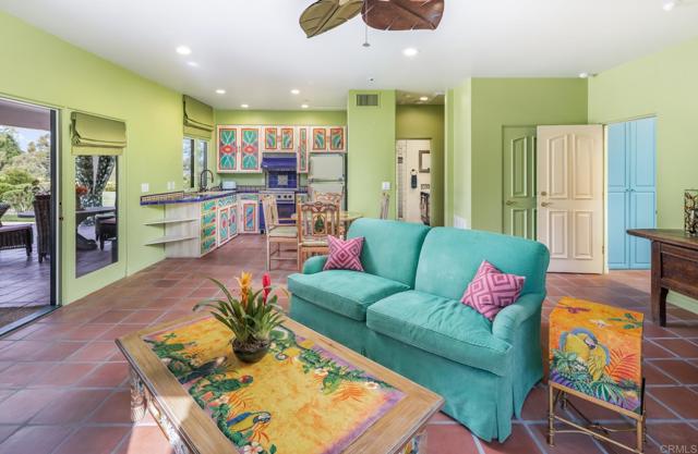 4843 La Jacaranda, Rancho Santa Fe CA: https://media.crmls.org/mediaz/6ae852d0-432e-42cf-872a-cf93d2c77e52.jpg